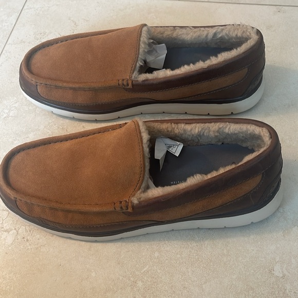 UGG Mens Fascot Slip On Leather Suede Sheepskin Loafer Size 11 US Brown - Picture 5 of 11